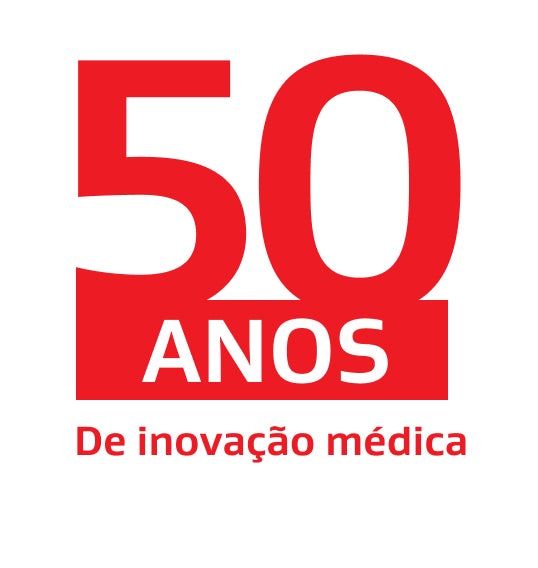 Texto em vermelho: 50 anos de inovação médica